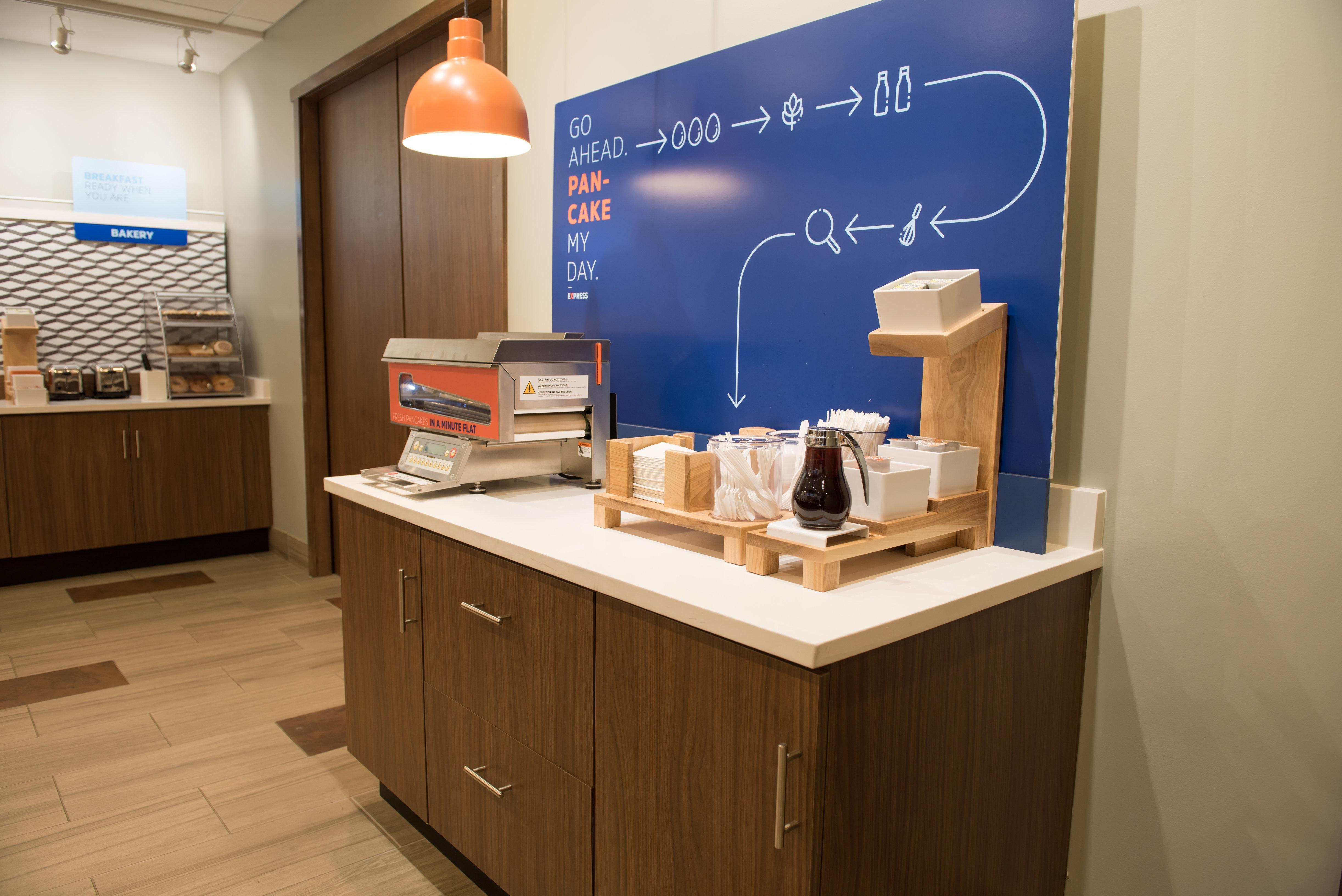 Holiday Inn Express & Suites - Orland Park Mokena By Ihg Eksteriør billede